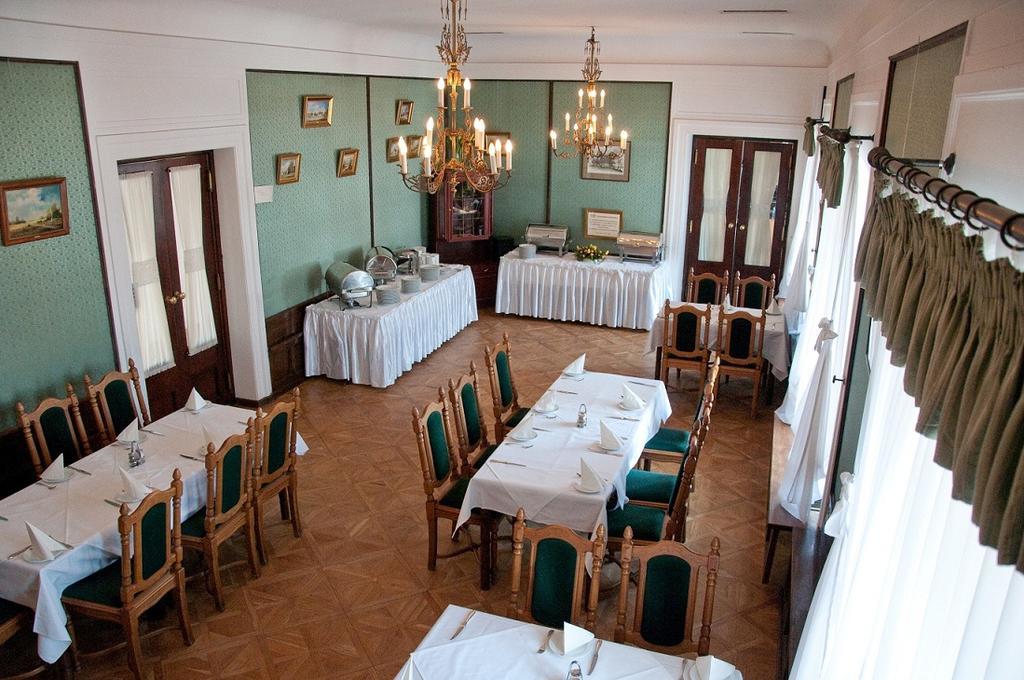 Hotel Zamek Pultusk Dom Polonii Exterior foto